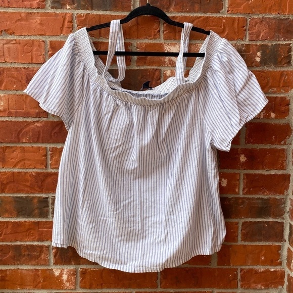 Gap Womens 2X Cold Shoulder Stripe Metallic Flowy Top - Picture 10 of 10